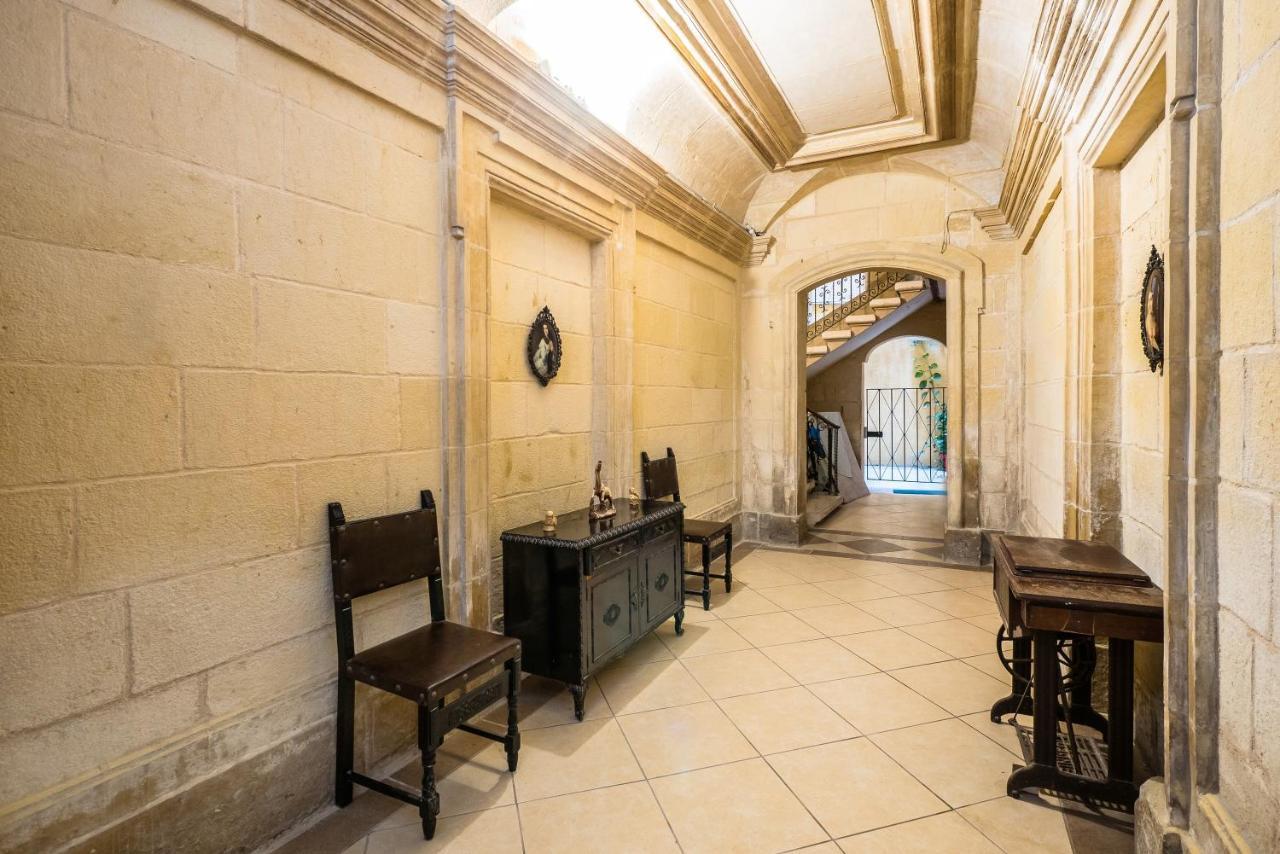 Valletta Main Street Apartment Deluxe Zewnętrze zdjęcie