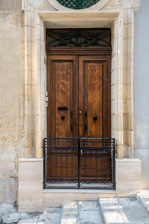 Valletta Main Street Apartment Deluxe Zewnętrze zdjęcie
