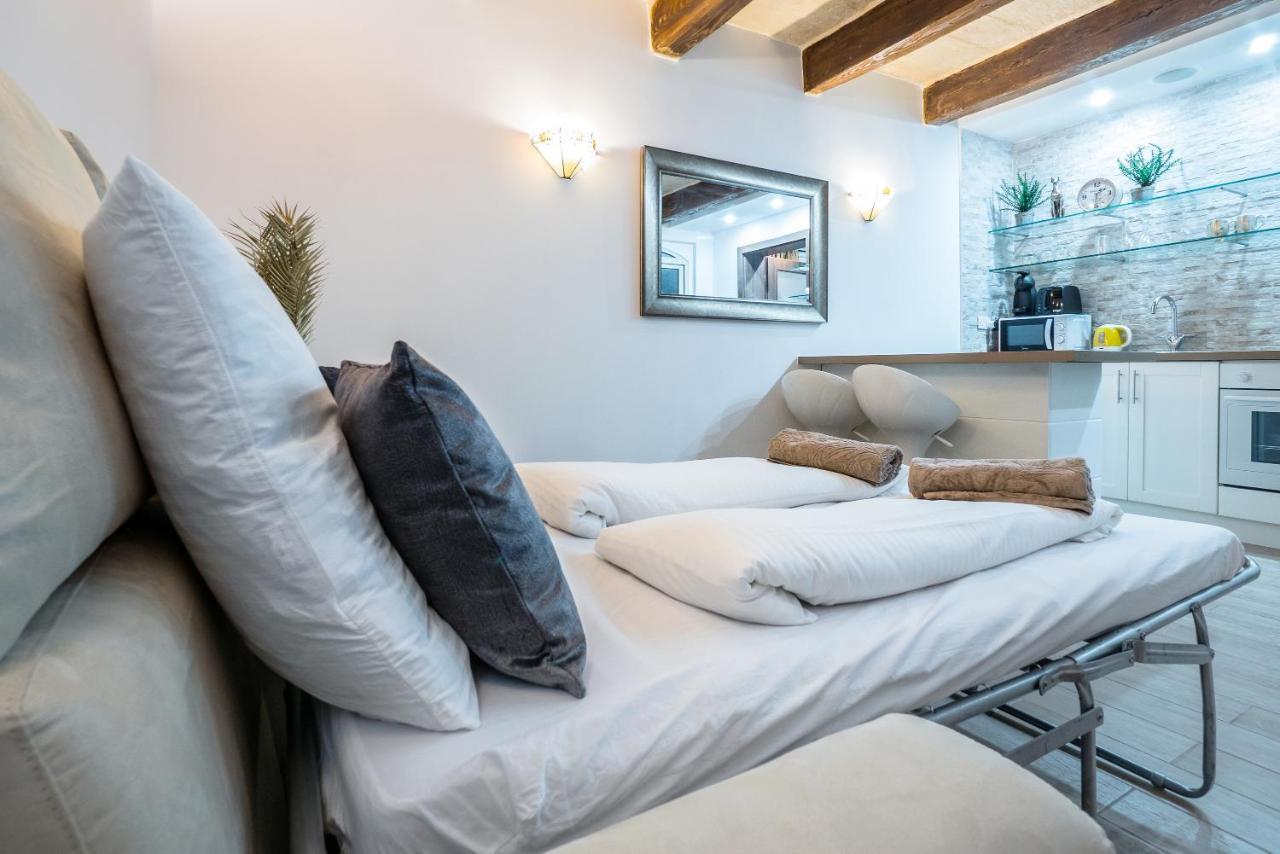 Valletta Main Street Apartment Deluxe Zewnętrze zdjęcie