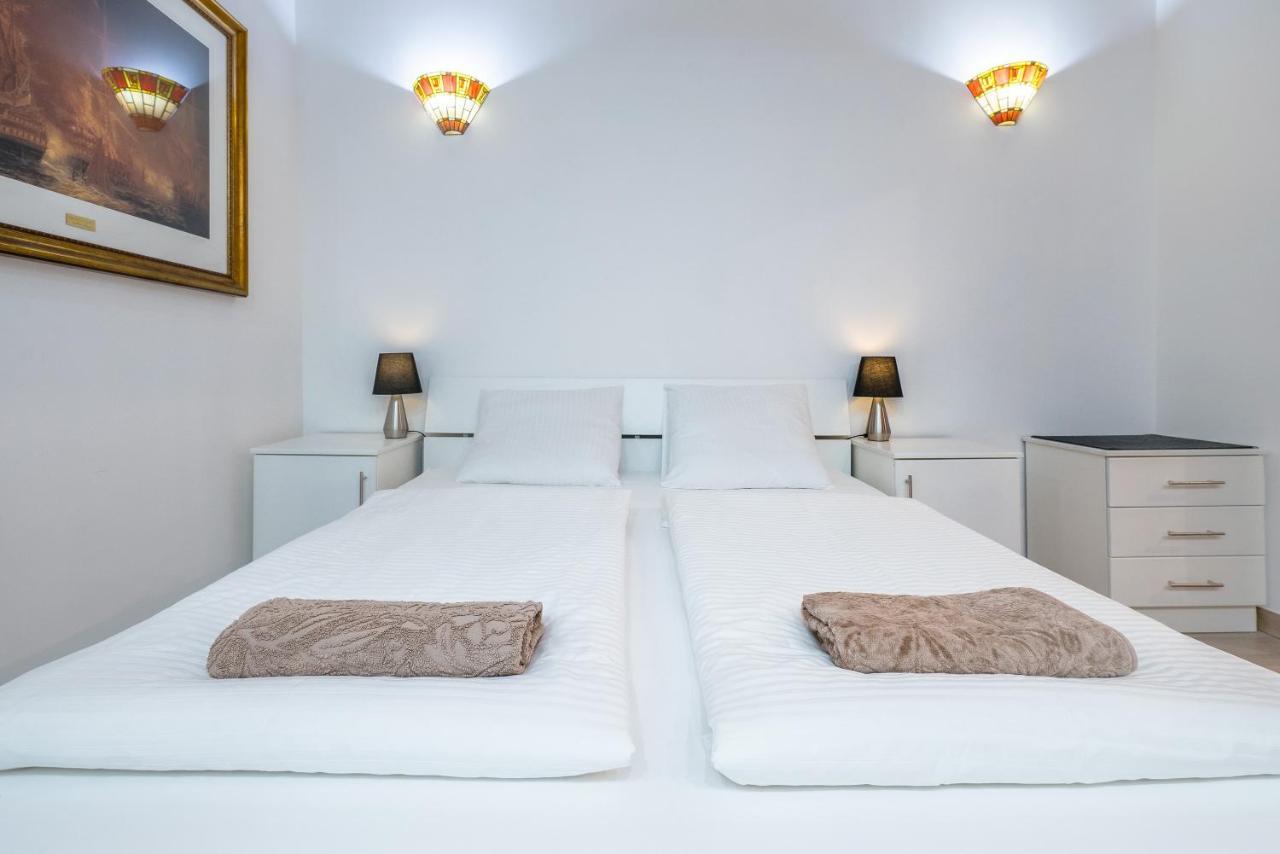 Valletta Main Street Apartment Deluxe Zewnętrze zdjęcie