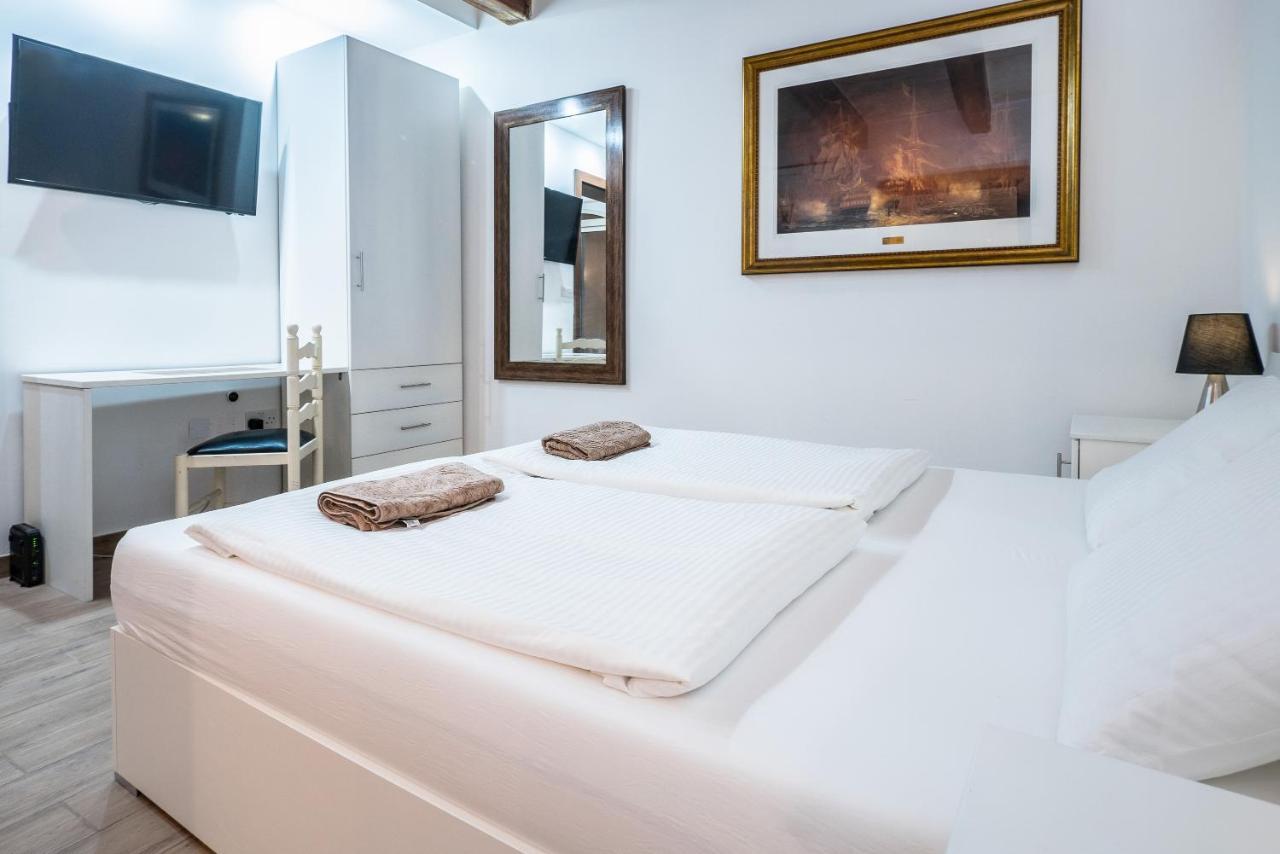Valletta Main Street Apartment Deluxe Zewnętrze zdjęcie